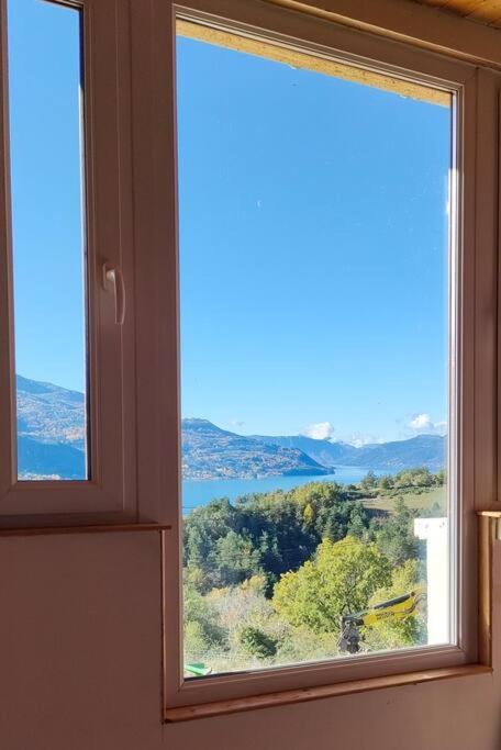 Le Cosy Du Plongeoir - T2 Neuf Avec Vue Sur Le Lac De Serre Poncon Et Grande Terrasse Avec Jardin Savines Esterno foto